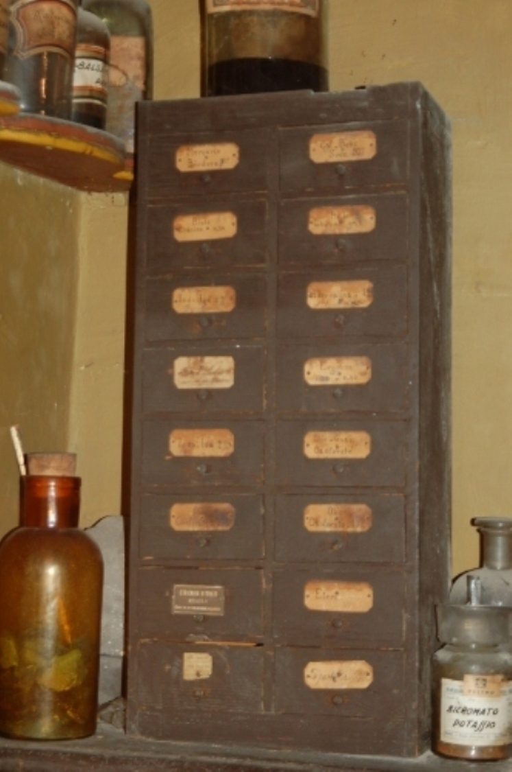 Antica%20Spezieria%20Santa%20Maria%20della%20Scala%20%2816%29.jpg