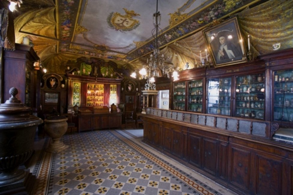 Antica%20Spezieria%20Santa%20Maria%20della%20Scala%20%2833%29.jpg