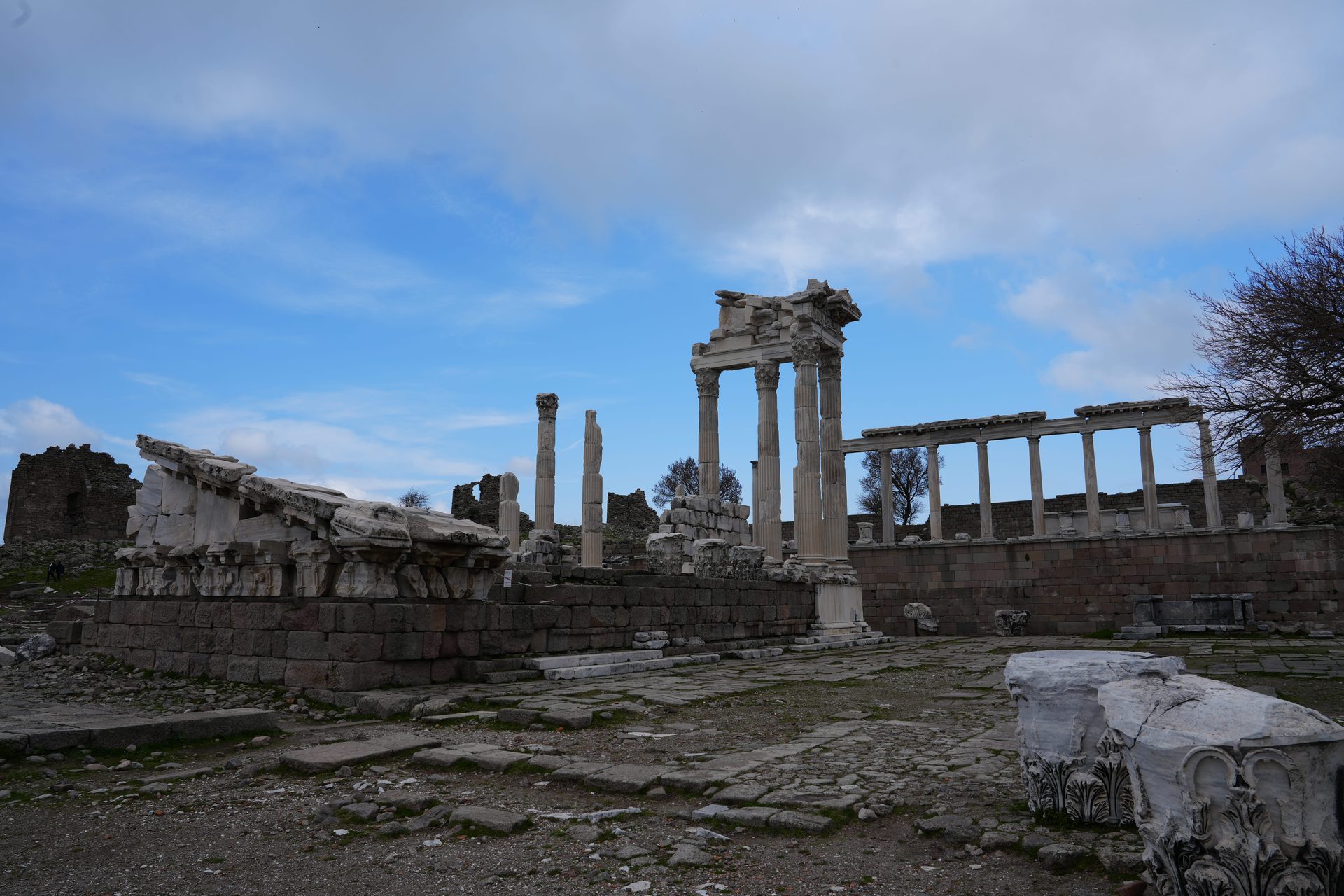 Asclepieion Of Pergamon (1).jpg