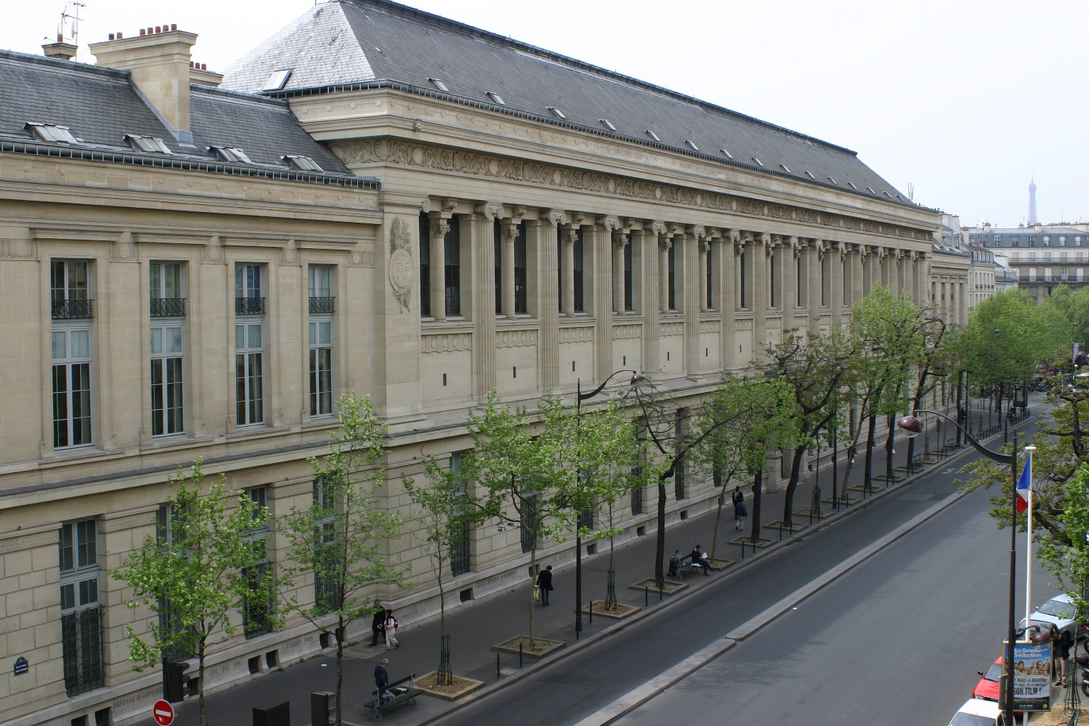 Biblioth%C3%A8que%20Interuniversitaire%20de%20M%C3%A9decine%2C%20Paris%20-%2001.jpg