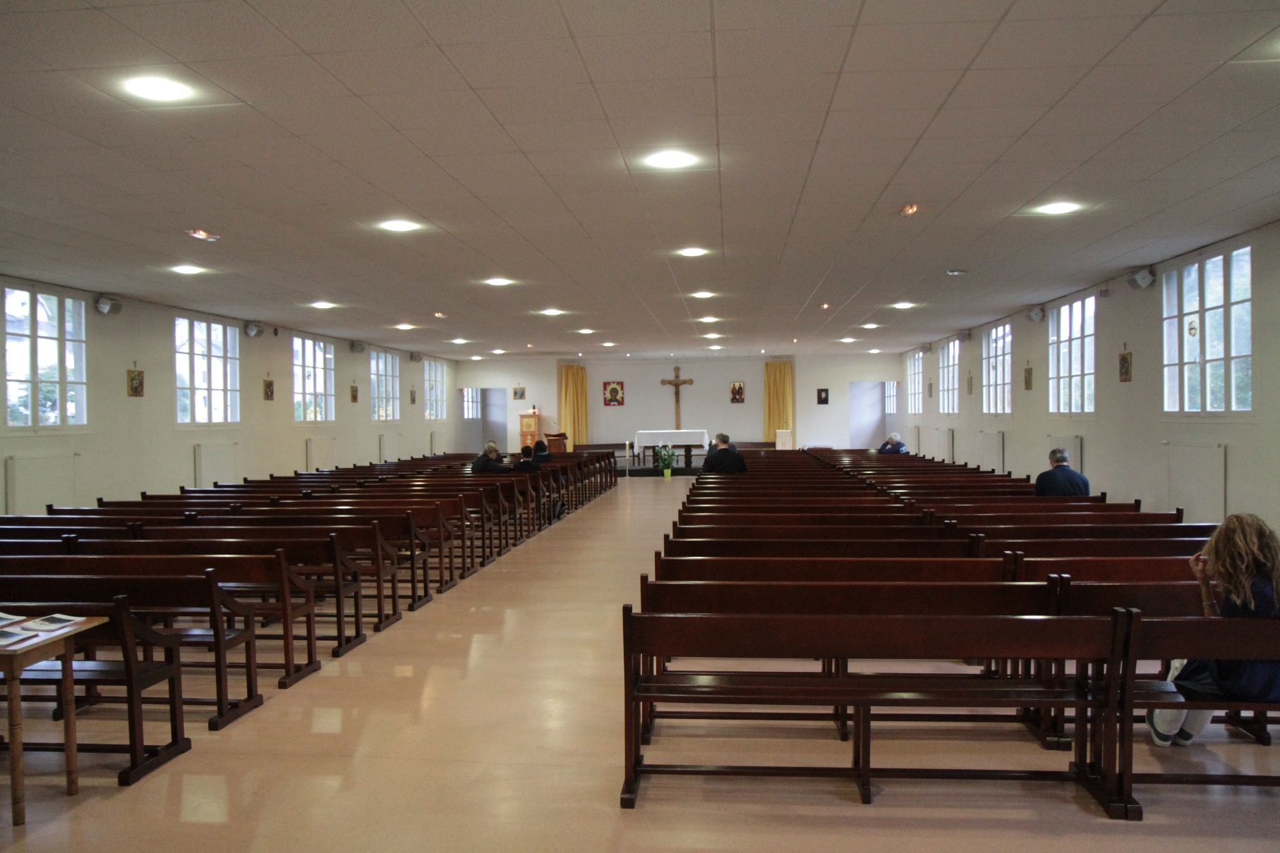 Bureau%20des%20Constatations%20M%C3%A9dicales%2C%20Lourdes%20-%2007.JPG