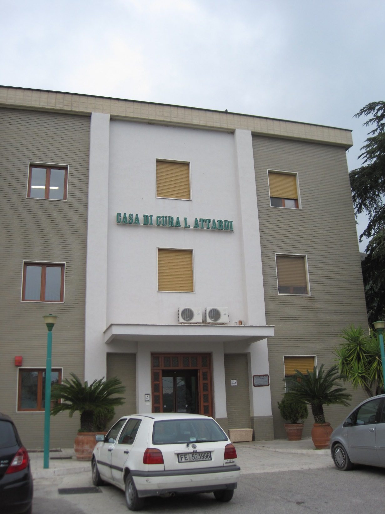 casa%20di%20cura%20I.%20Attardi%20%282%29.JPG