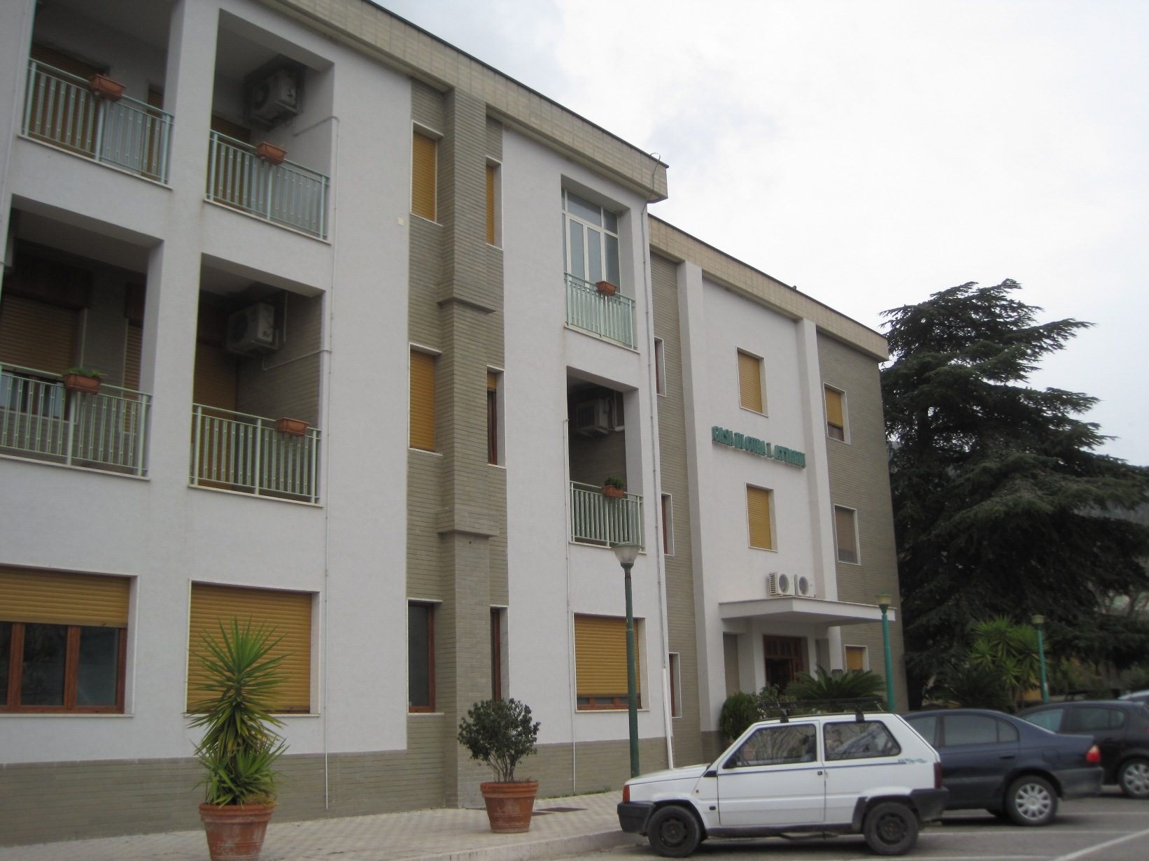 casa%20di%20cura%20I.%20Attardi.JPG