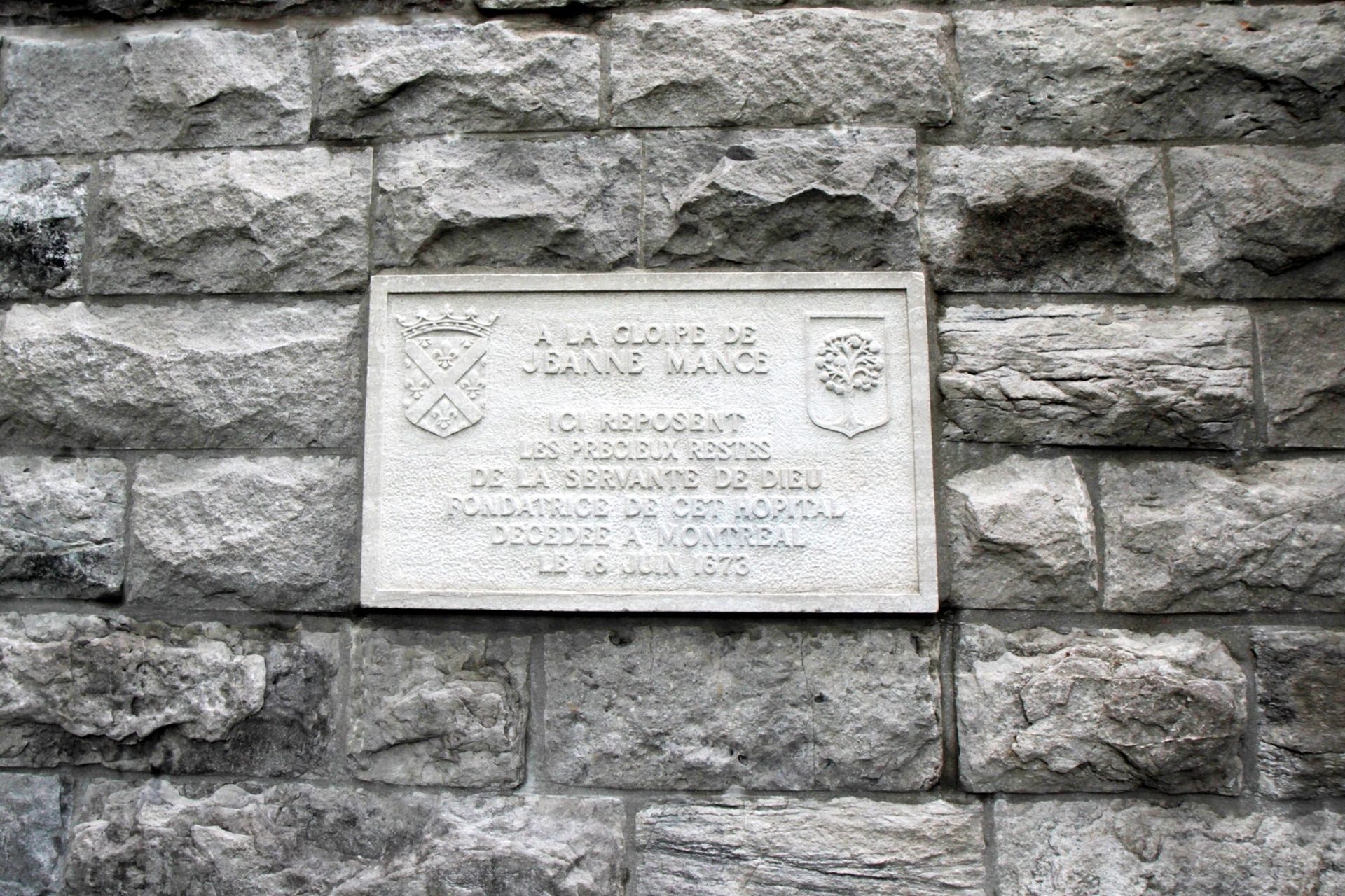 Chapelle%2C%20Hotel%20Dieu%20de%20Montreal%20-%2003.JPG