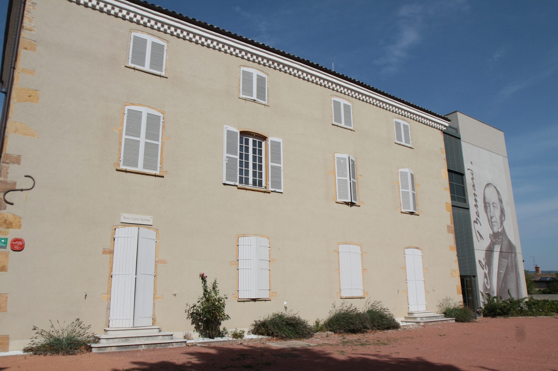 Claude%20Bernard%27s%20home-museum%2C%20Saint-Julien%20-%2002.JPG