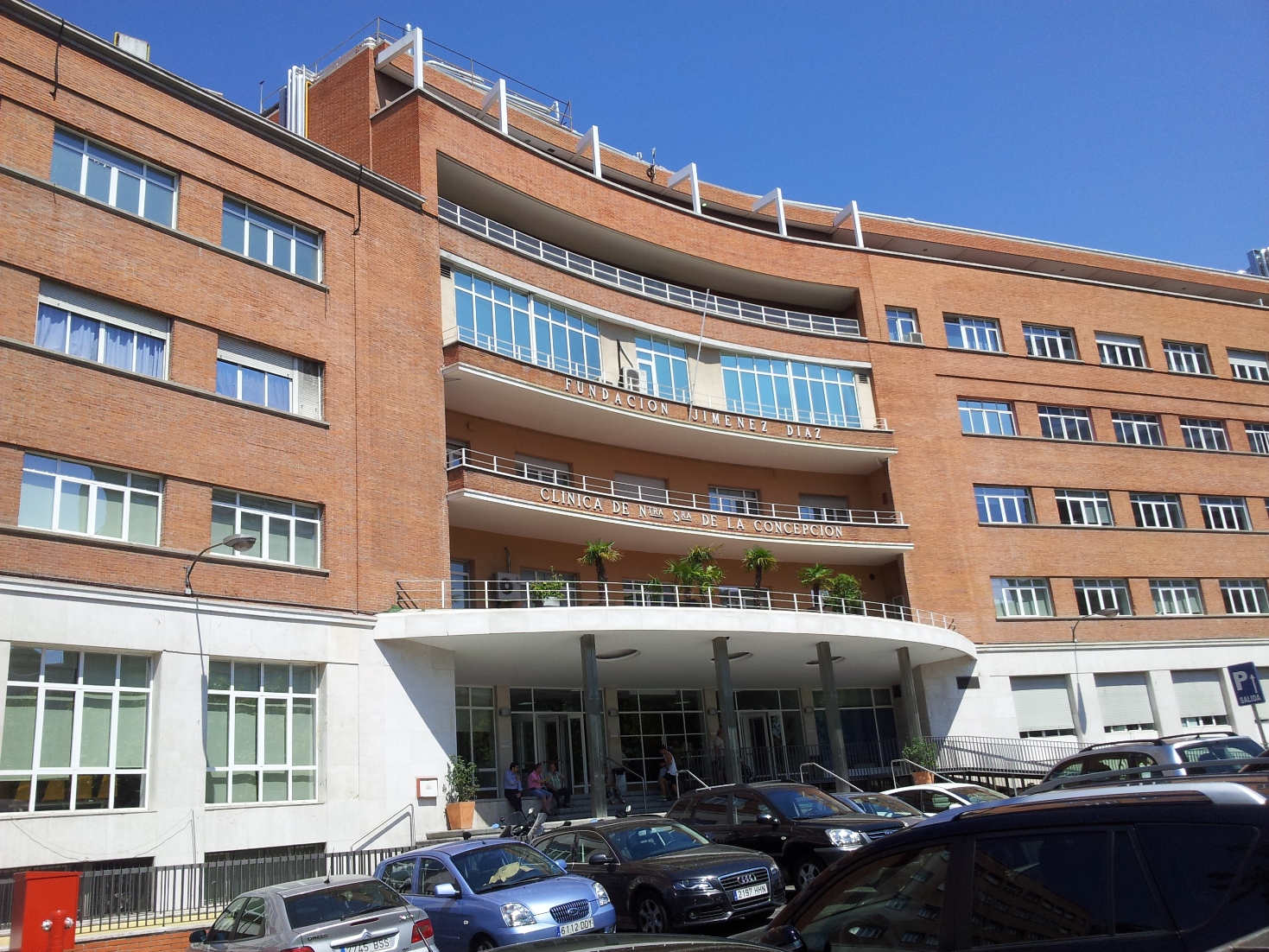 Cl%C3%ADnica%20de%20la%20Concepci%C3%B3n%2C%20Madrid%20-%2002.jpg
