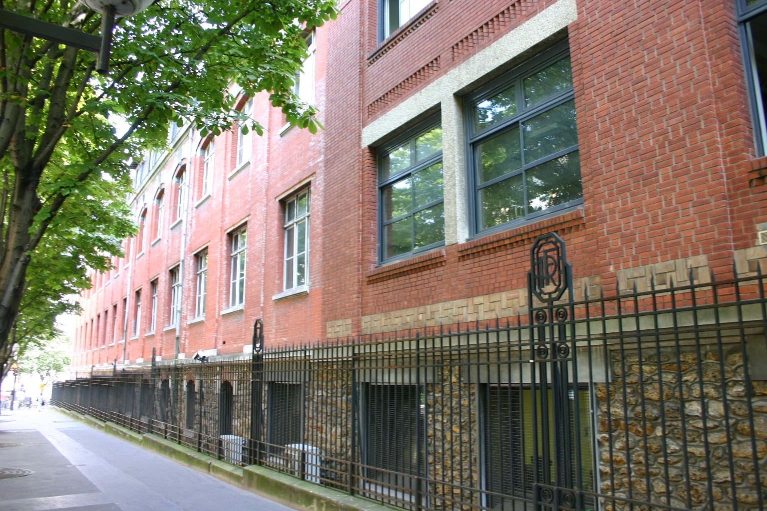 Ecole Superieure de Physique et de Chimie Industrielles, Paris - 04.JPG