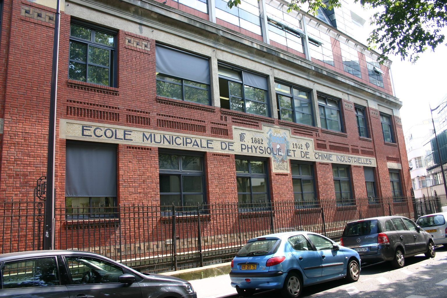 Ecole Superieure de Physique et de Chimie Industrielles, Paris - 05.JPG