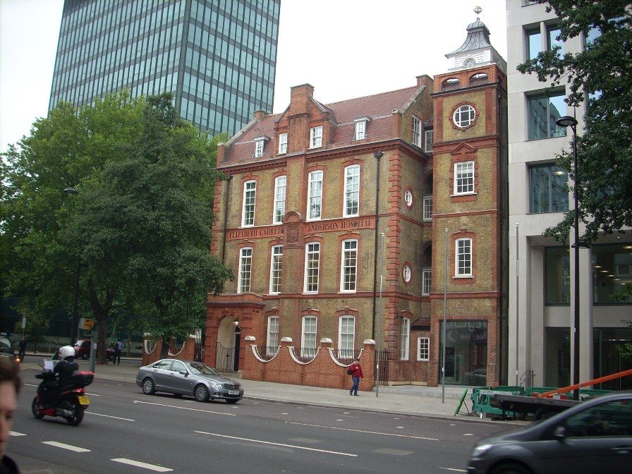 Elizabeth%20Garrett%20Anderson%20Hospital%2C%20London%20-%2001.JPG