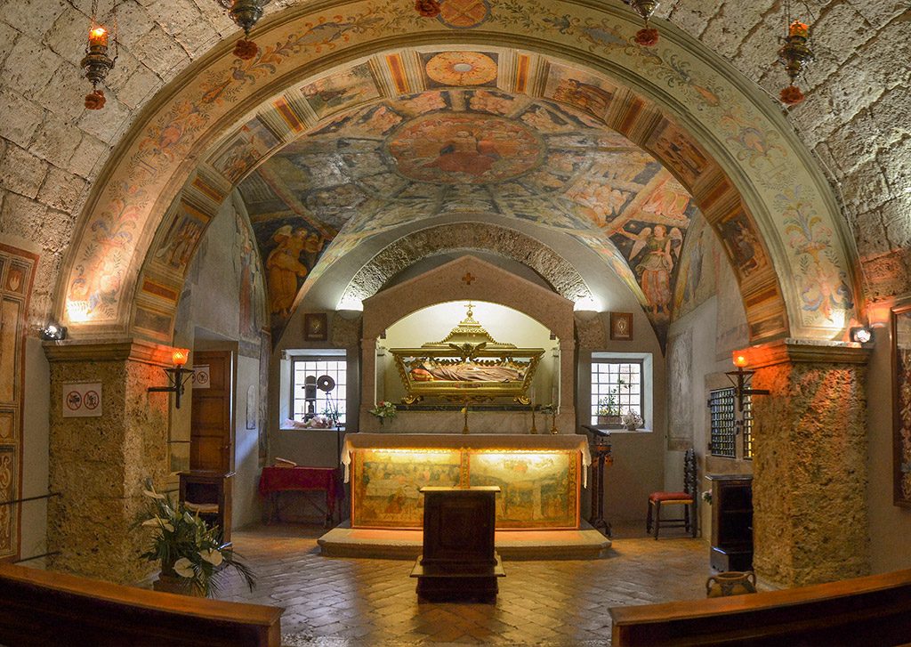 Filippa Mareri's chapel, Borgo San Pietro (1).jpg