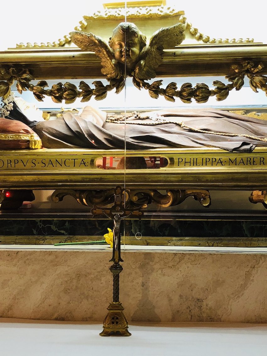 Filippa Mareri's tomb, Borgo San Pietro (2).jpg