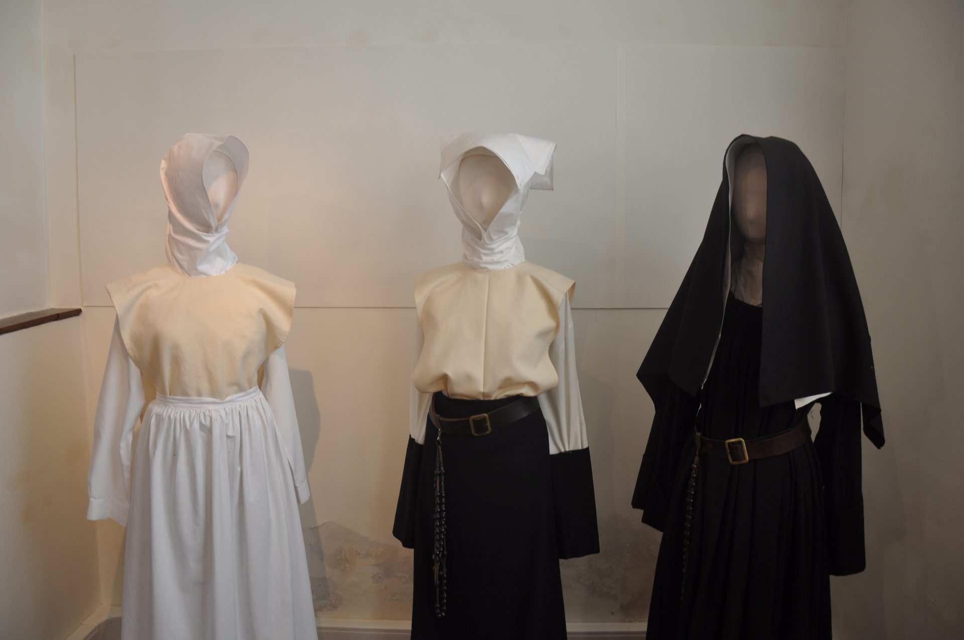 Nuns%2C%20Geel%20%281%29.JPG