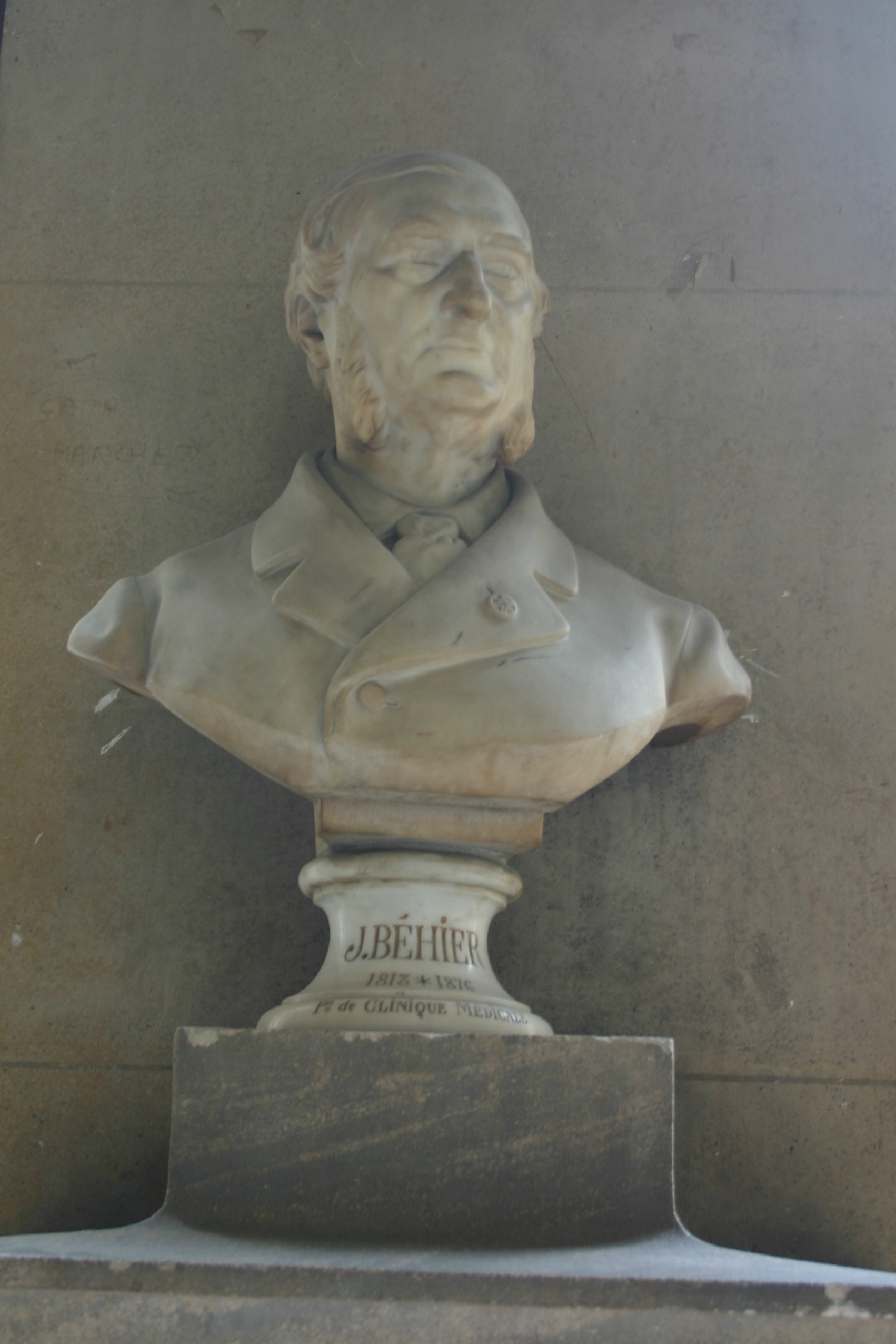 Louis%20Jules%20B%C3%A9hier%27s%20bust%2C%20Grand%20Hall%2C%20Universit%C3%A9%20Paris%20Descartes%2C%20Paris%20%281%29.JPG