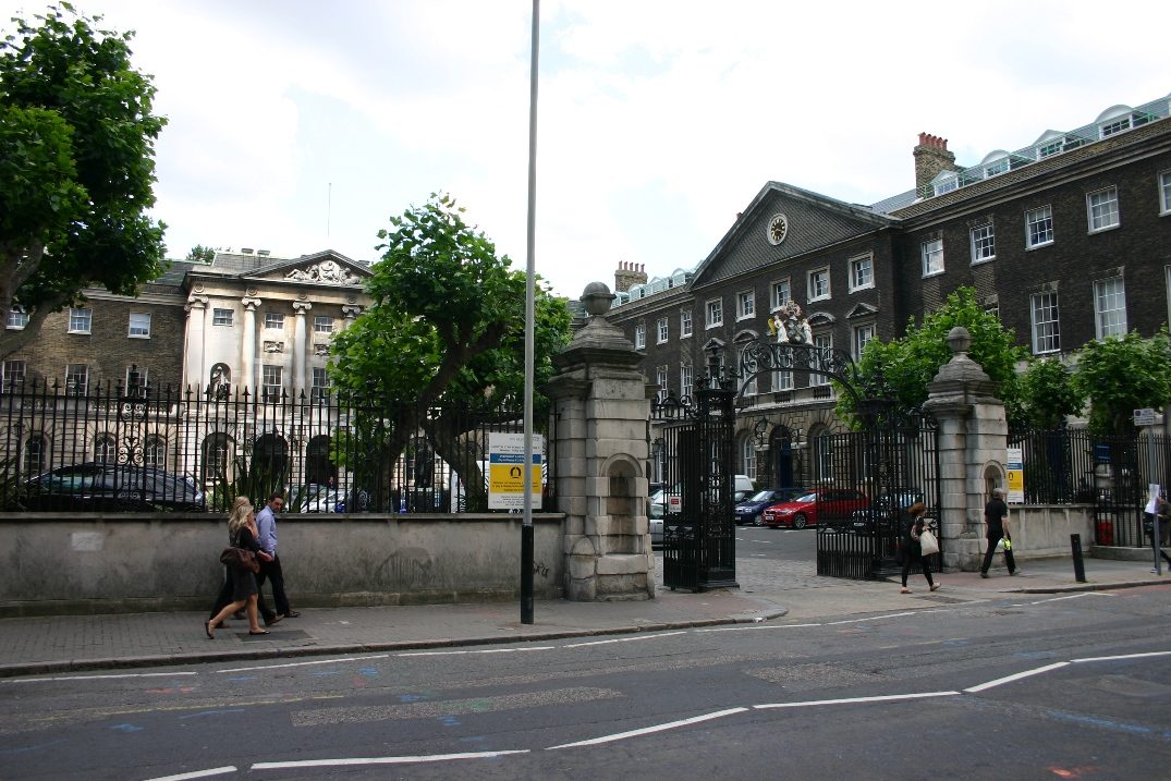 Guy's Hospital, London - 01 by Luca Borghi.JPG