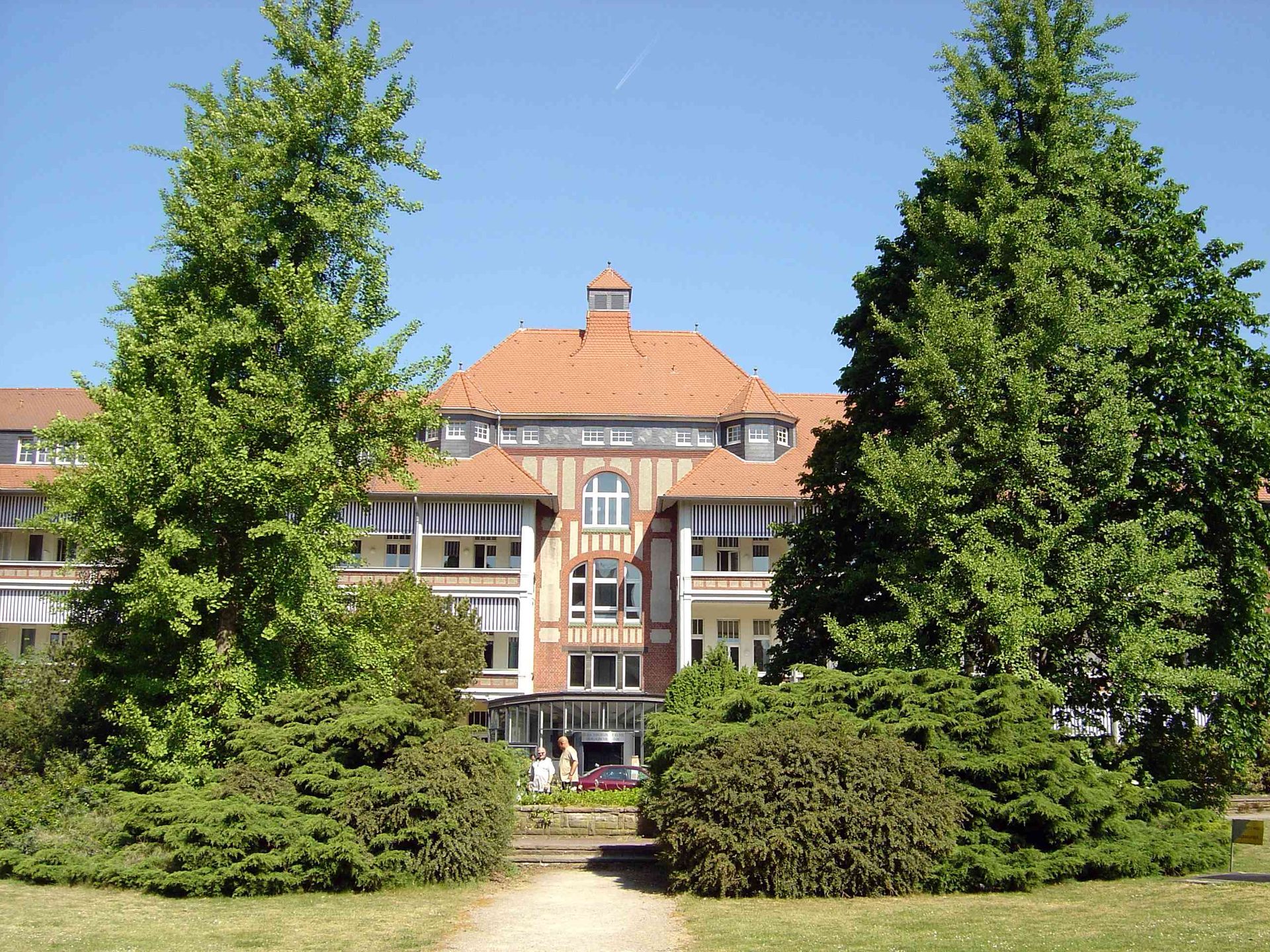 AlteChirBalkone.jpg