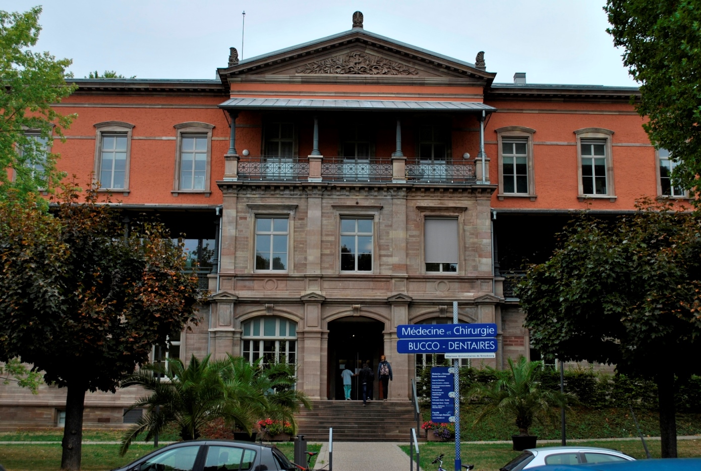 H%C3%B4pital%20civil%2C%20Strasbourg%20%28by%20Virginia%20Gregorio%29%20%2809%29.JPG