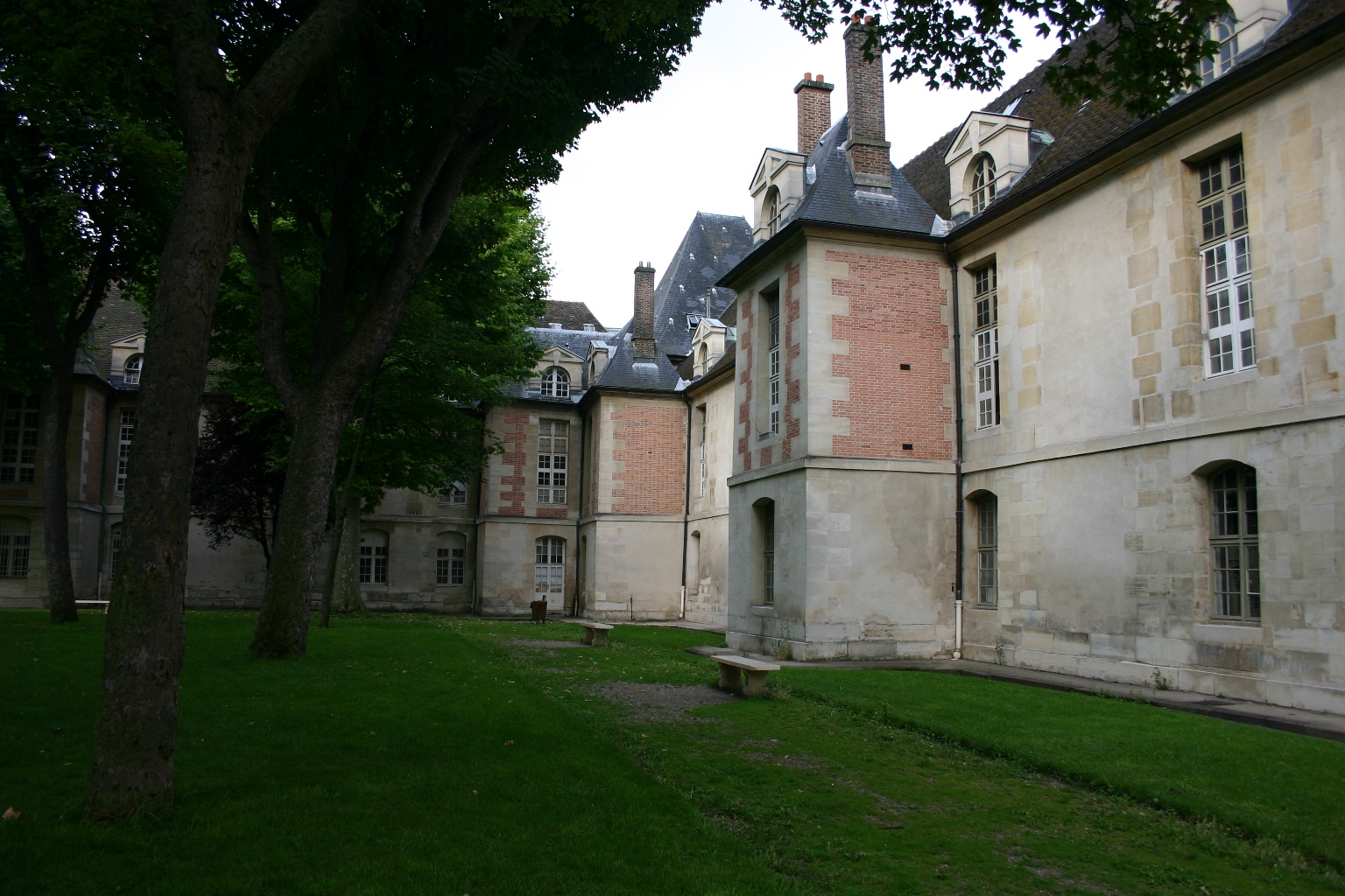 Hôpital Saint Louis, Paris - 09.JPG