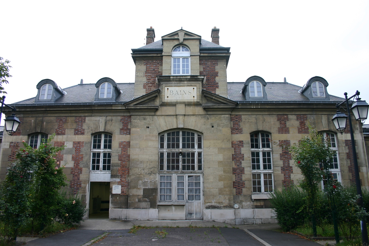 Hôpital Saint Louis, Paris - 11.JPG