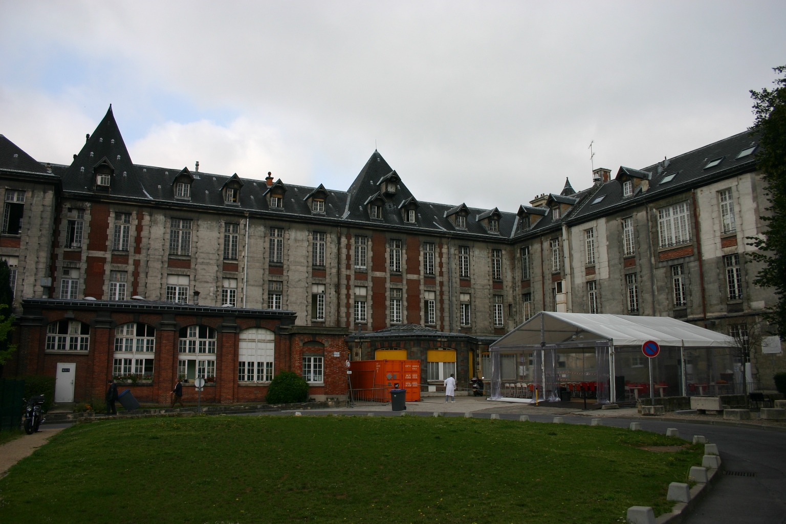 Hôpital Saint Louis, Paris - 12.JPG
