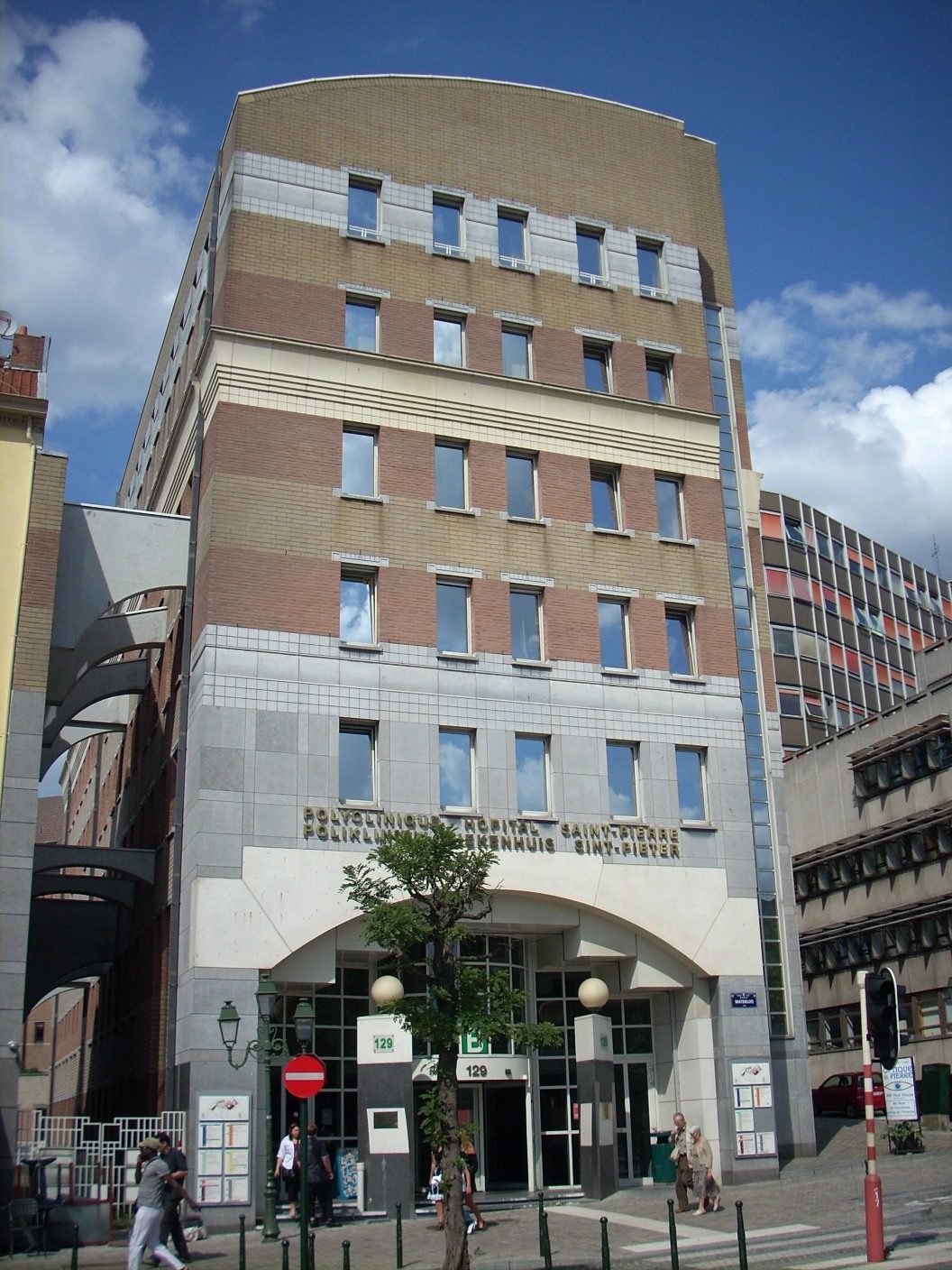 Saint-Pierre%20Hospital%2C%20Brussels%20-%2005.JPG