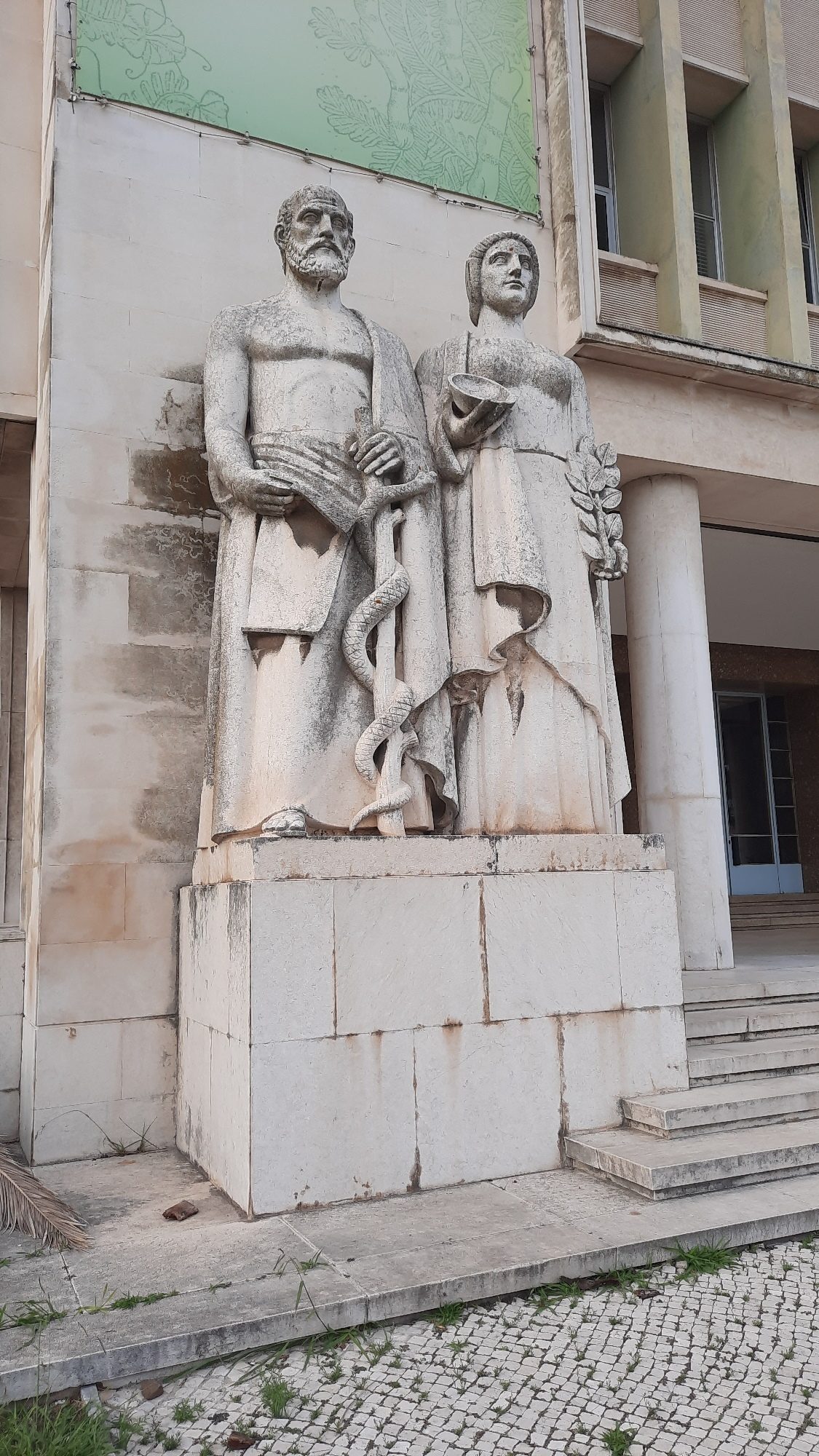 Instituto de Higiene e Medicina Tropical, Lisbon - 03.jpg
