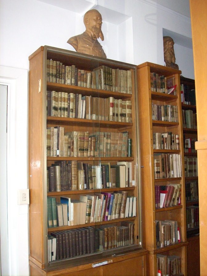 Istituto%20Storia%20della%20Medicina%2C%20Library%2C%20Sapienza%2C%20Rome%20-%202.JPG