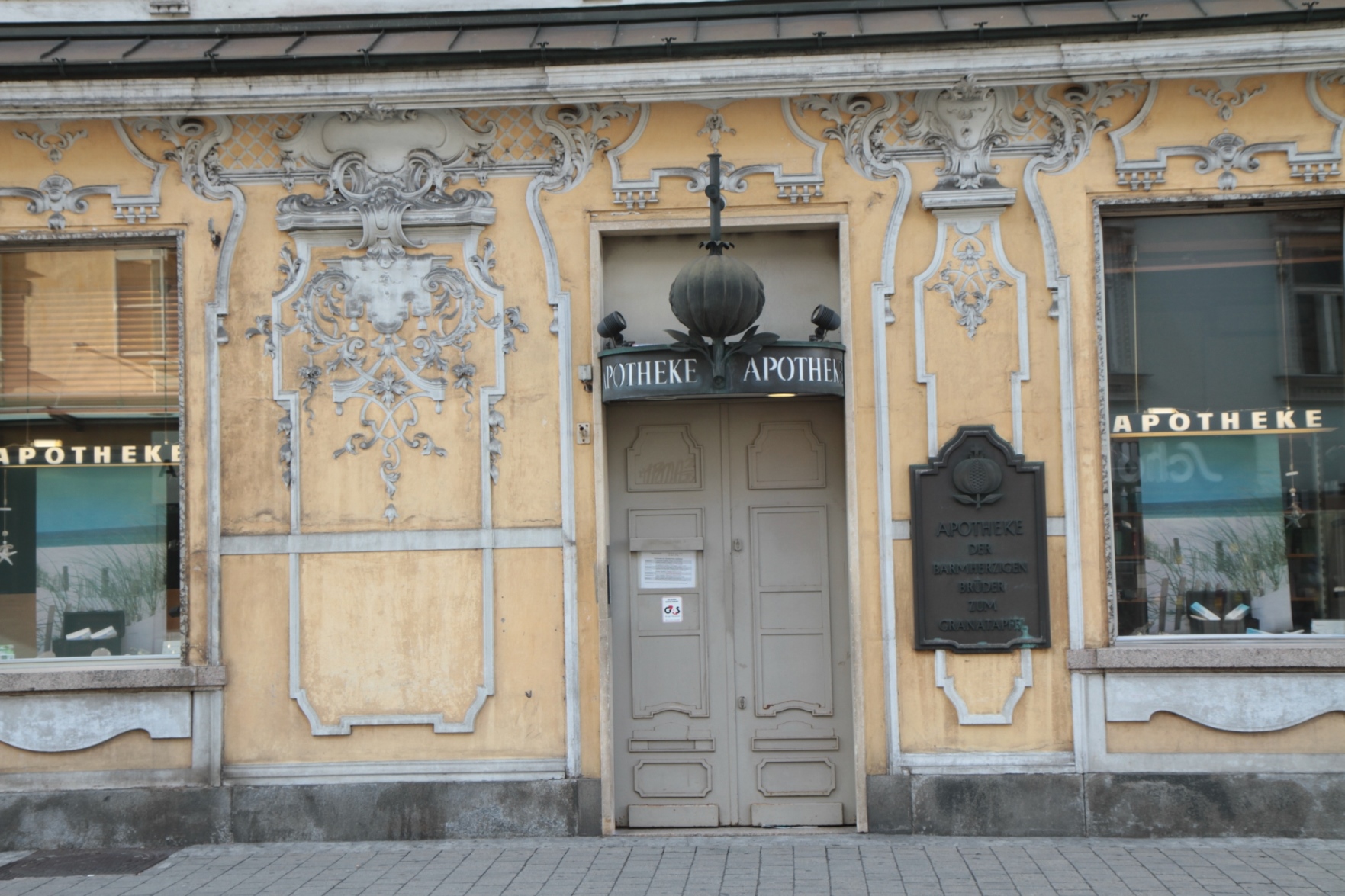 Krankenhaus%20der%20Barmherzigen%20Br%C3%BCder%2C%20Graz%20-%2005.JPG