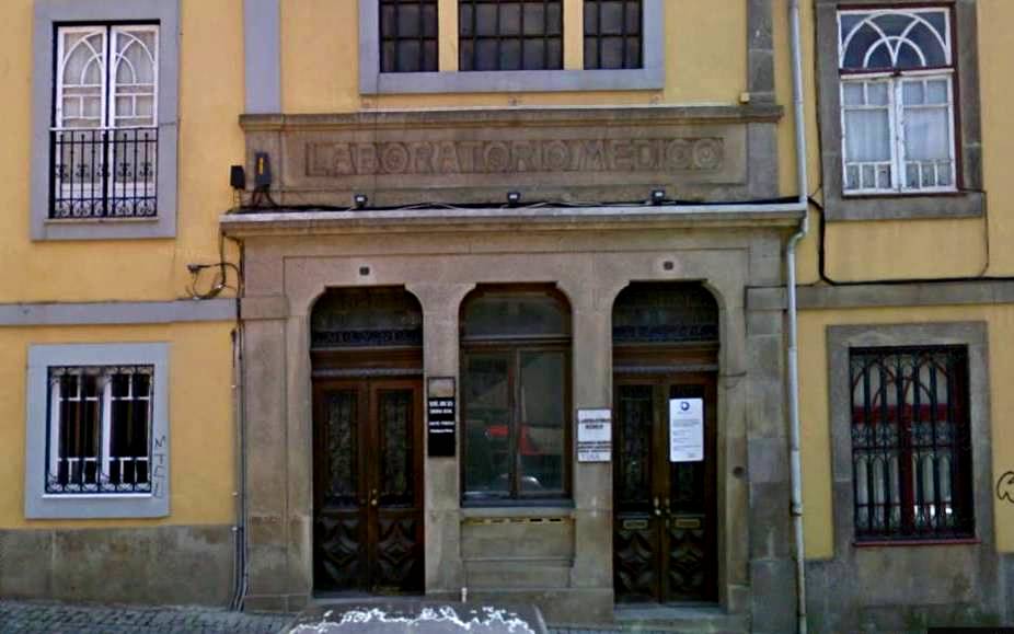 Laborat%C3%B3rio%20M%C3%A9dico%20Prof%20Alberto%20de%20Aguiar%2C%20Porto%20-%2002.jpg