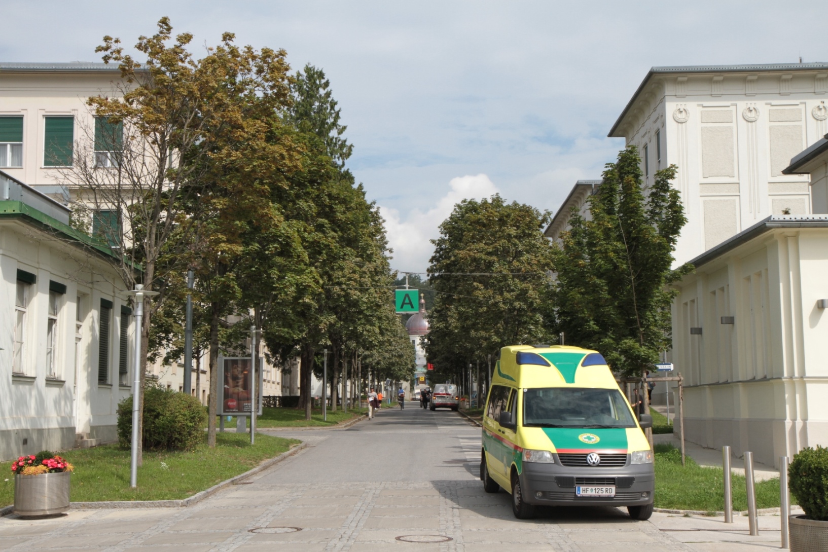 Landeskrankenhaus-Universit%C3%A4tsklinikum%2C%20Graz%20%20-%2002.JPG