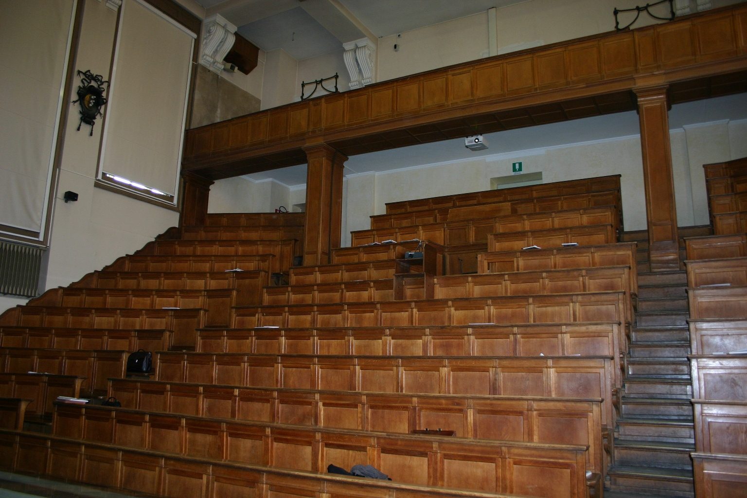 Morgagni%20Amphitheatre%2C%20Padua%2C%20Italy%20-%2003.JPG
