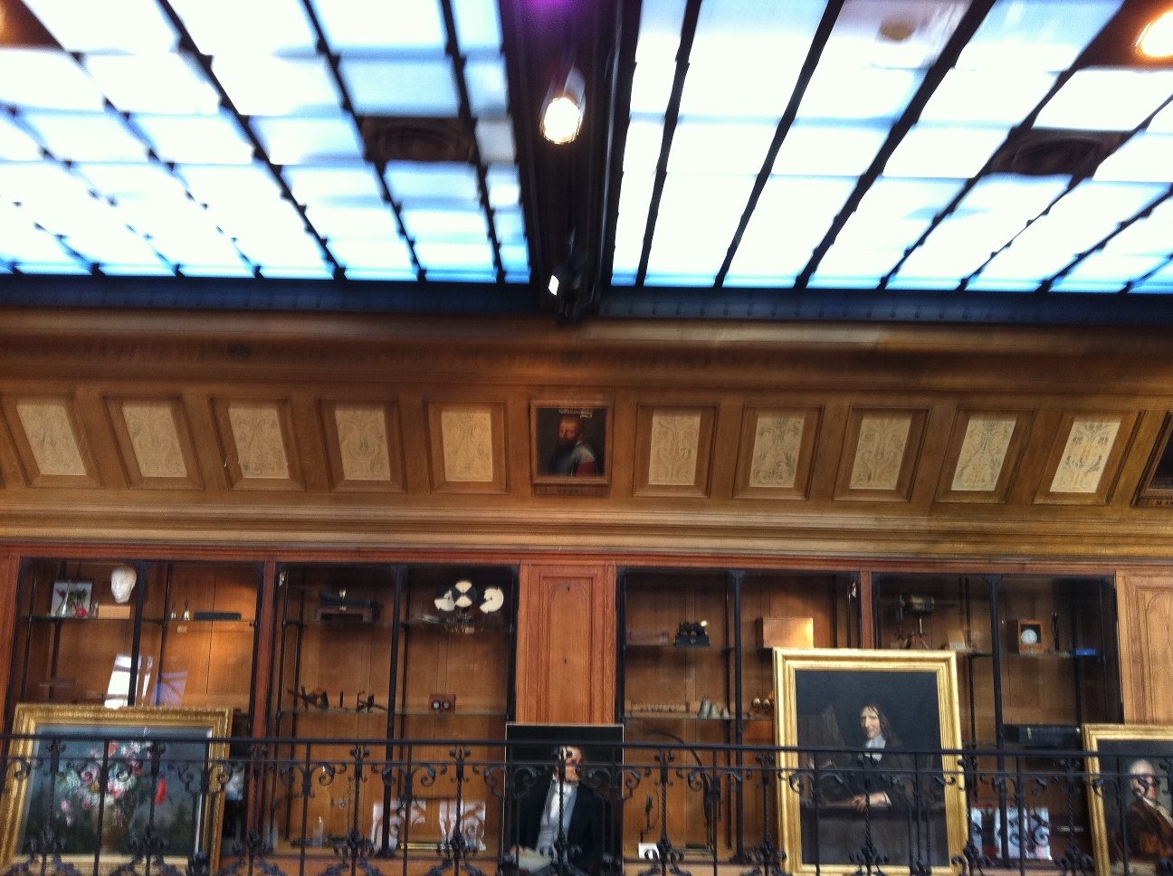 Musee d'Histoire de la Medecine, Paris by Rosa Longo - 04.JPG