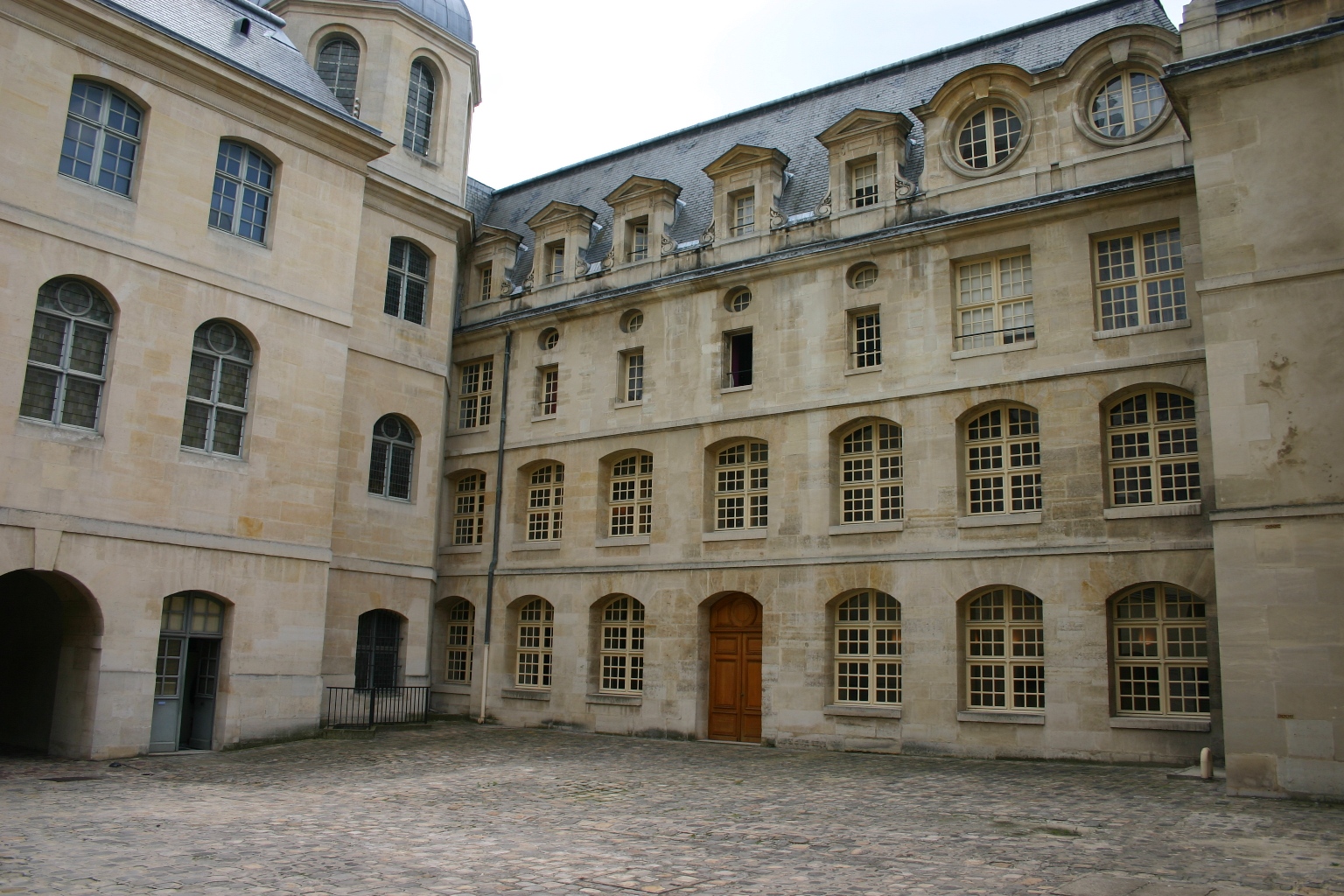 Musée du Val-de-Grâce, Paris - 01.JPG