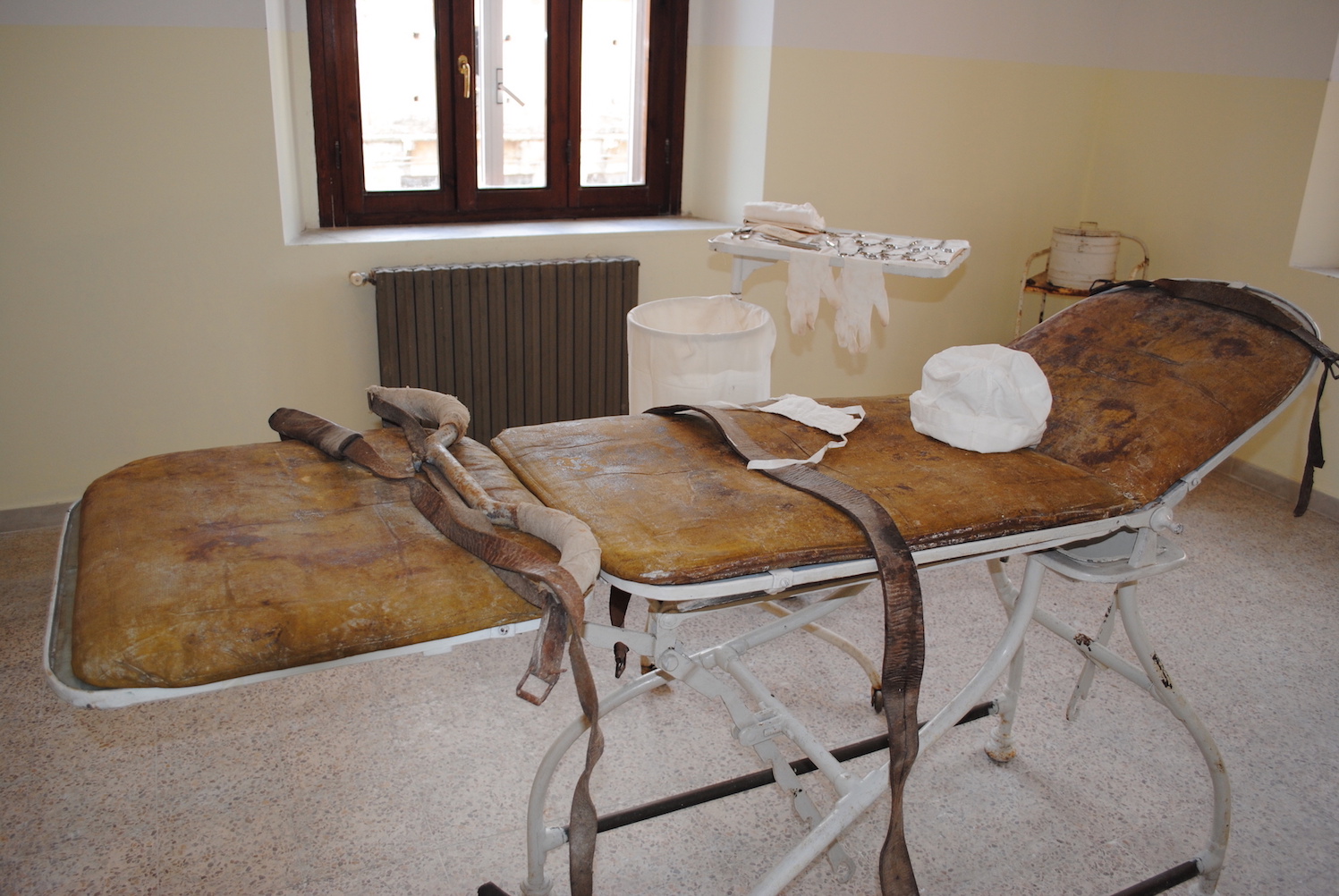 Pasquale%20Castiglione%20Morelli%20surgical%20Museum%2C%20Vallelonga%20%20%2811%29.jpg