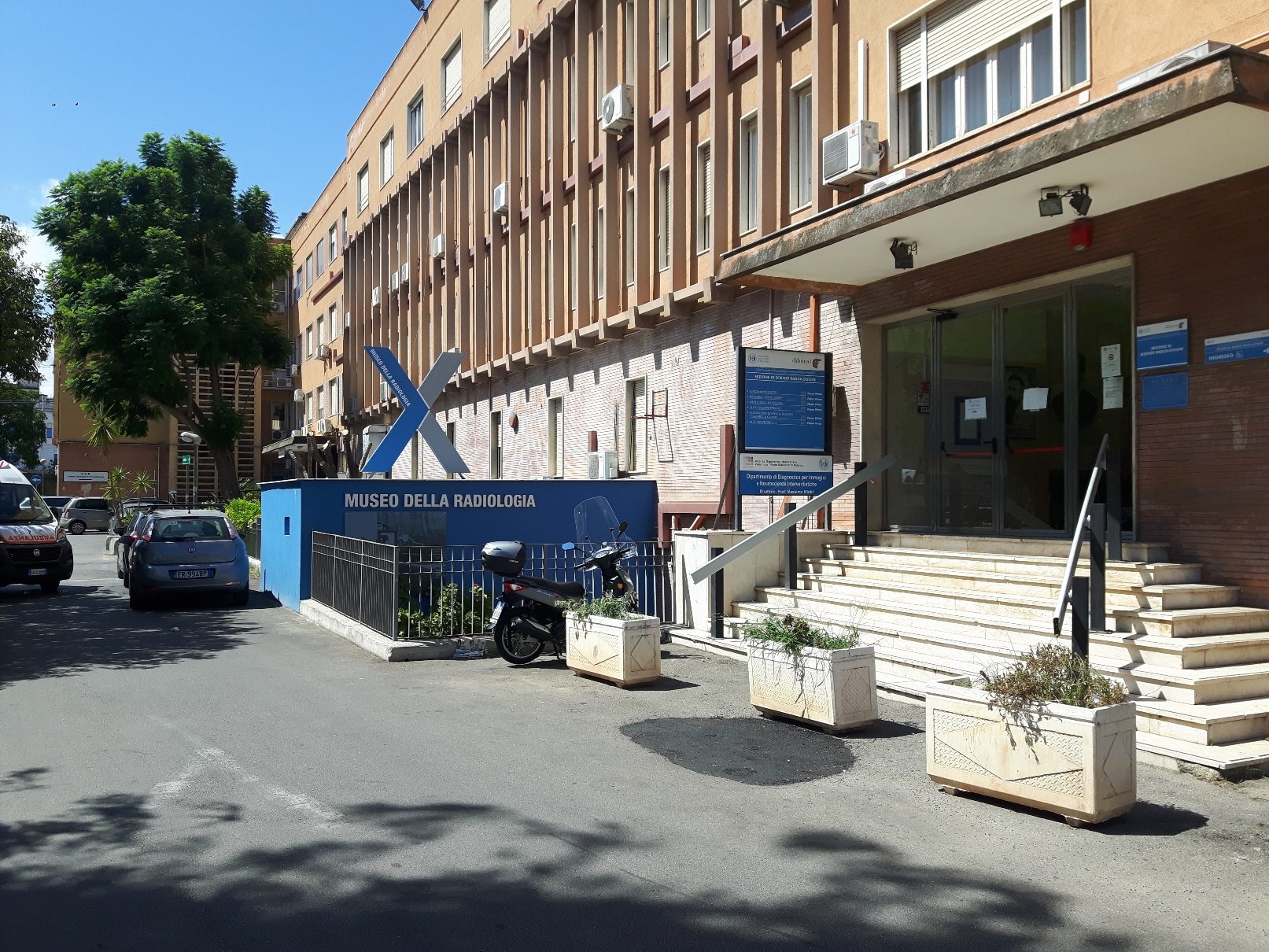 Museo della Radiologia, Palermo - 02.jpg