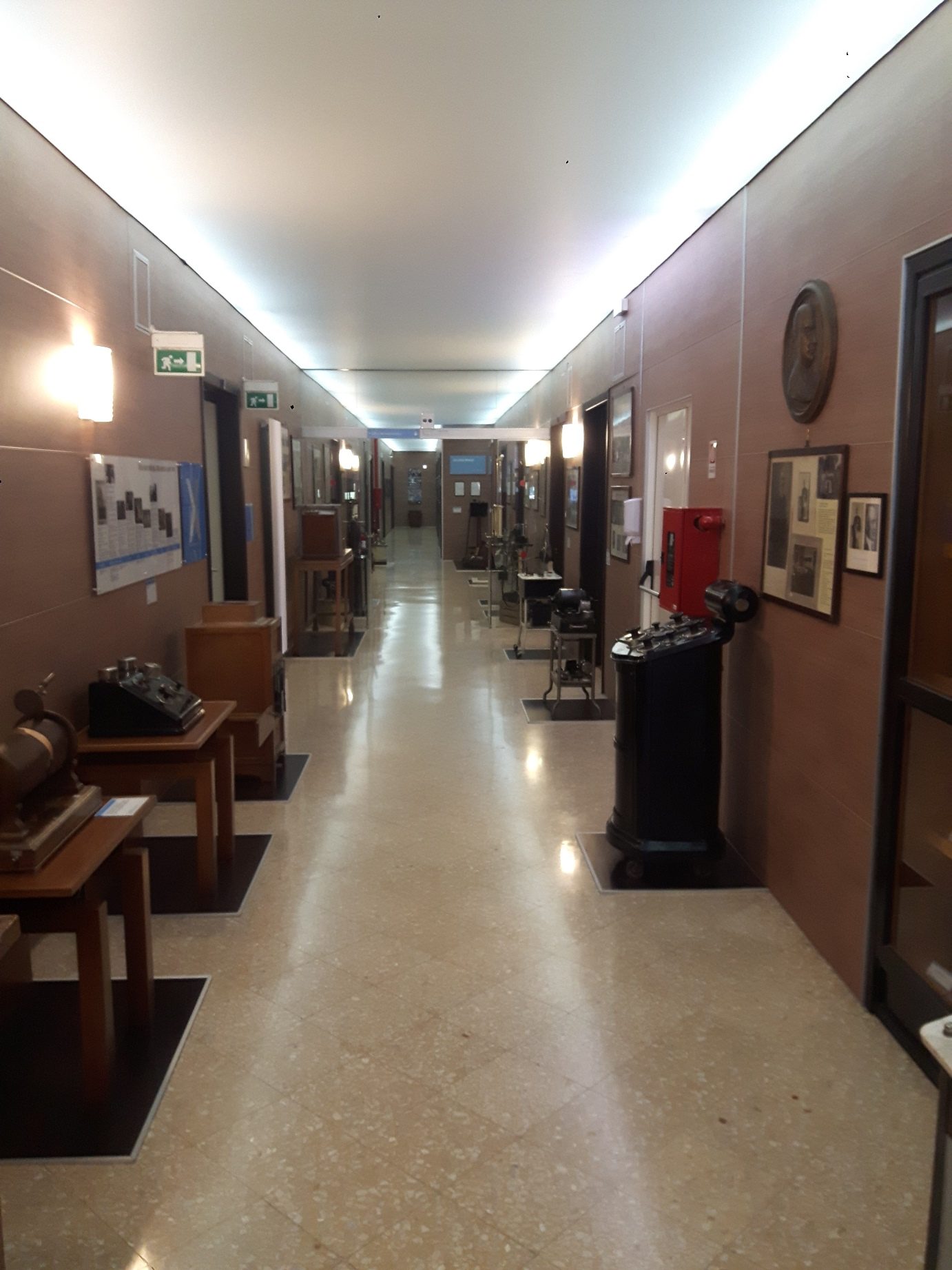 Museo della Radiologia, Palermo - 07.jpg