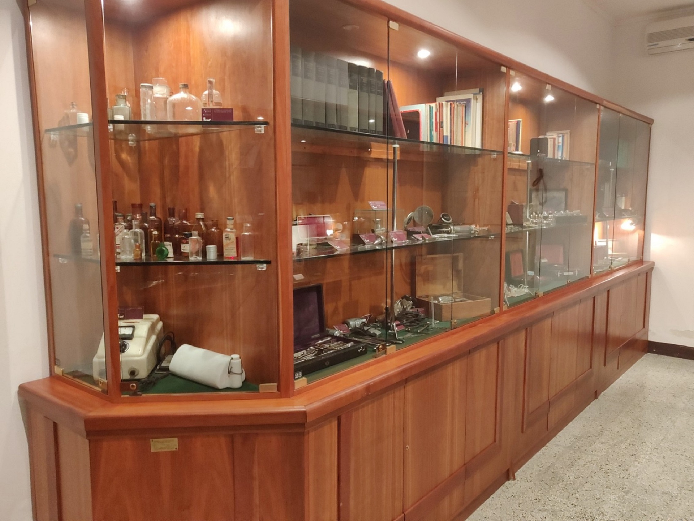 Museo%20di%20Storia%20della%20Medicina%20Dr%20.Ottavio%20Badessa%203.jpg