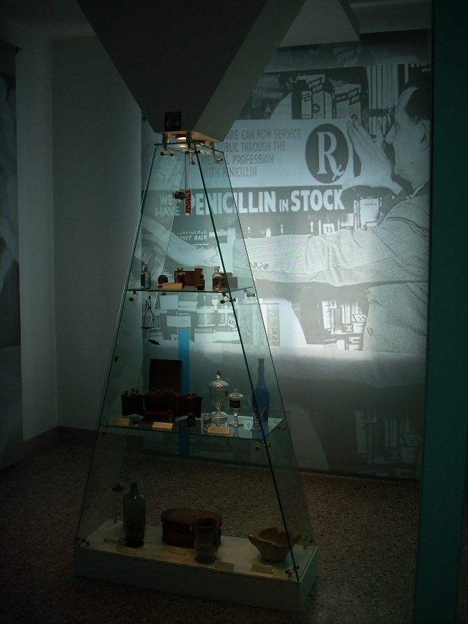 Museo%20di%20Storia%20della%20Medicina%2C%20La%20Sapienza%2C%20Rome%20-%2035.JPG