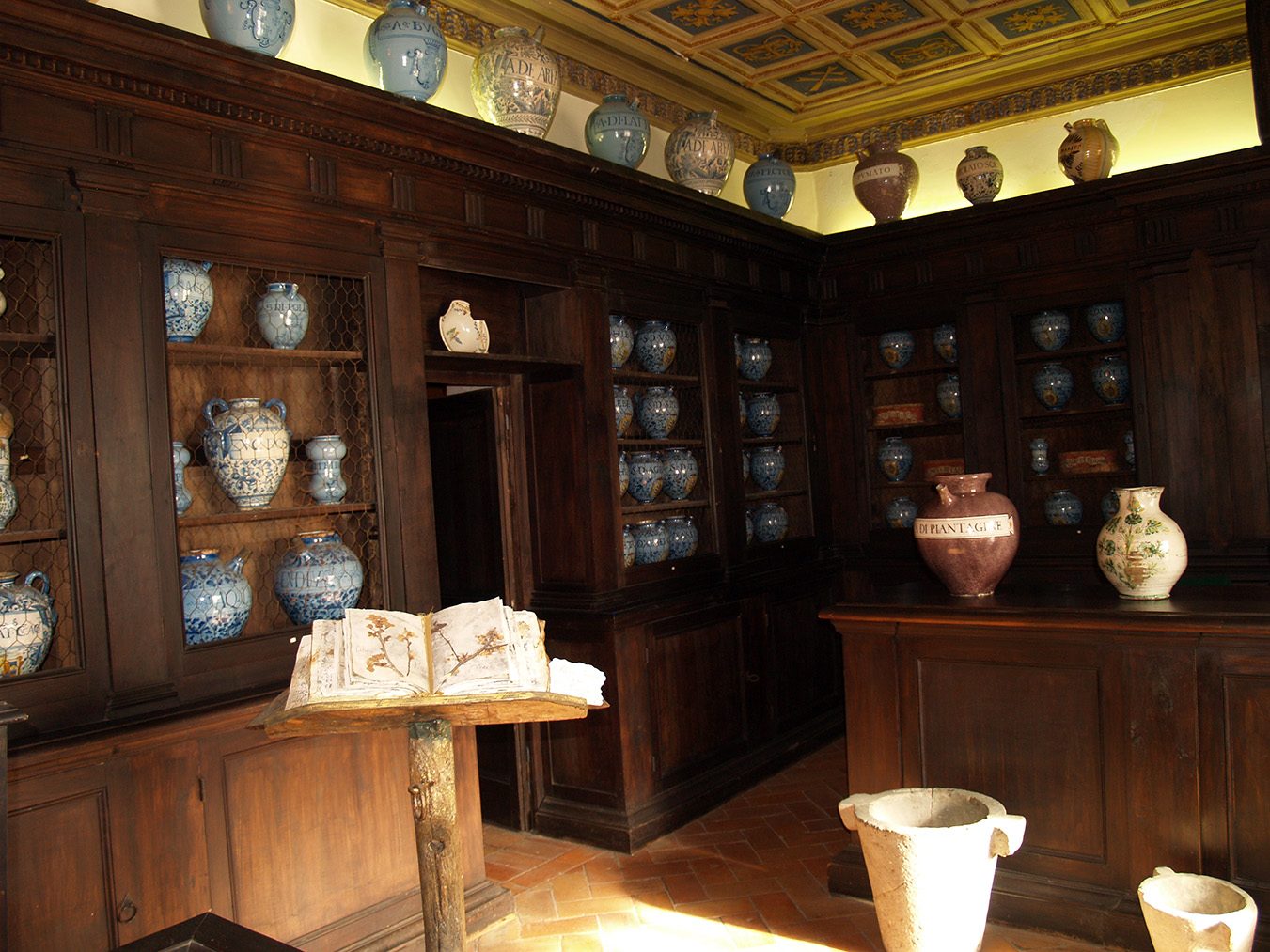 Museo Storico Nazionale dell'Arte Sanitaria, Roma (7)(1).jpg
