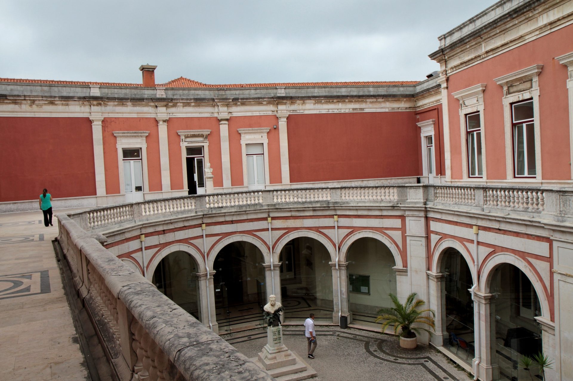 NOVA Facultade de Ciencias Medicas, Lisbon - 04.JPG