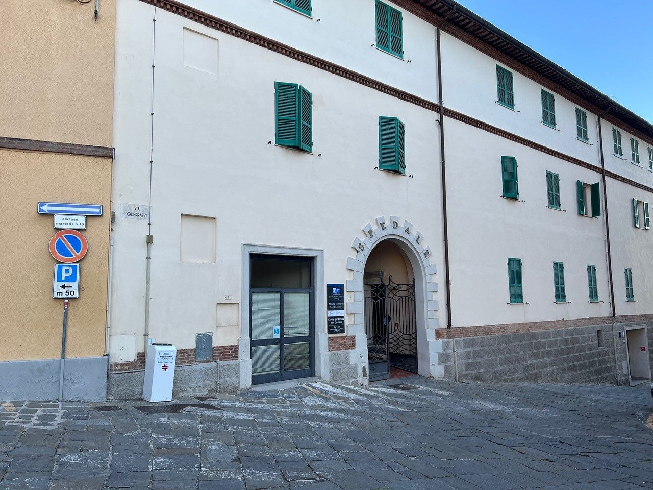 old%20Hospital%20Santa%20Maria%20delle%20Nevi%2C%20Sinalunga%20by%20Ludovico%20Carbone%20-%2001.jpg