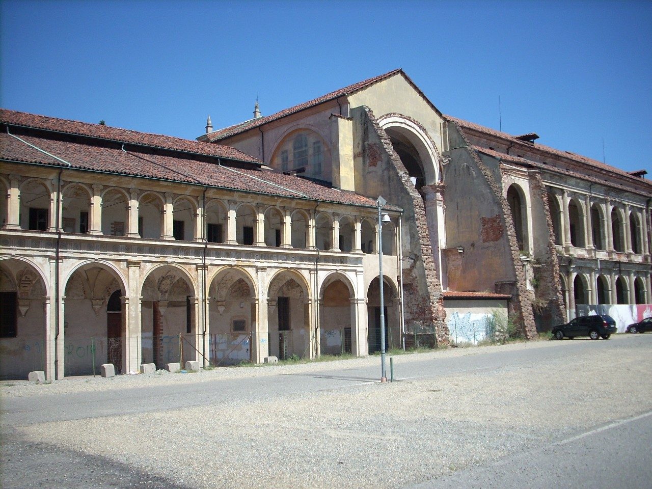 Old Ospedale Maggiore, Vercelli. Italy (15).JPG