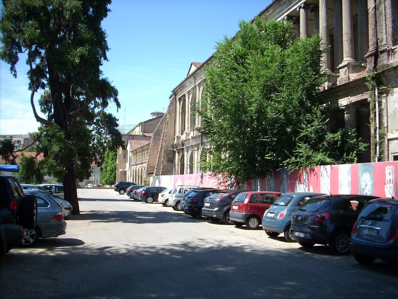 Old Ospedale Maggiore, Vercelli. Italy (18).JPG