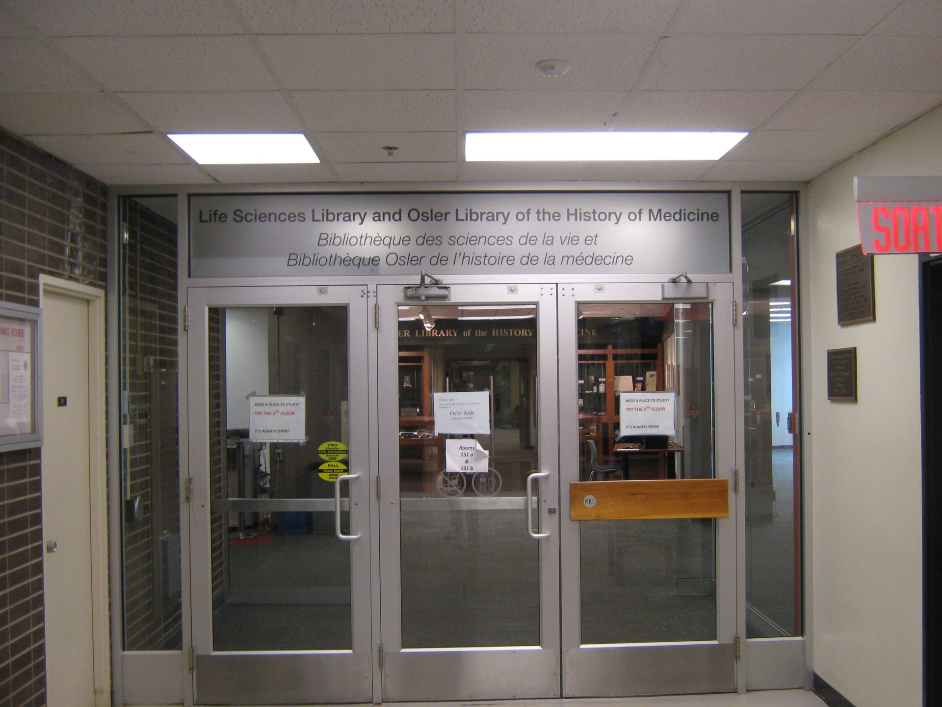 Osler Library of the History of Medicine, Montreal (by Stefano Mastrodonato) - 01.JPG