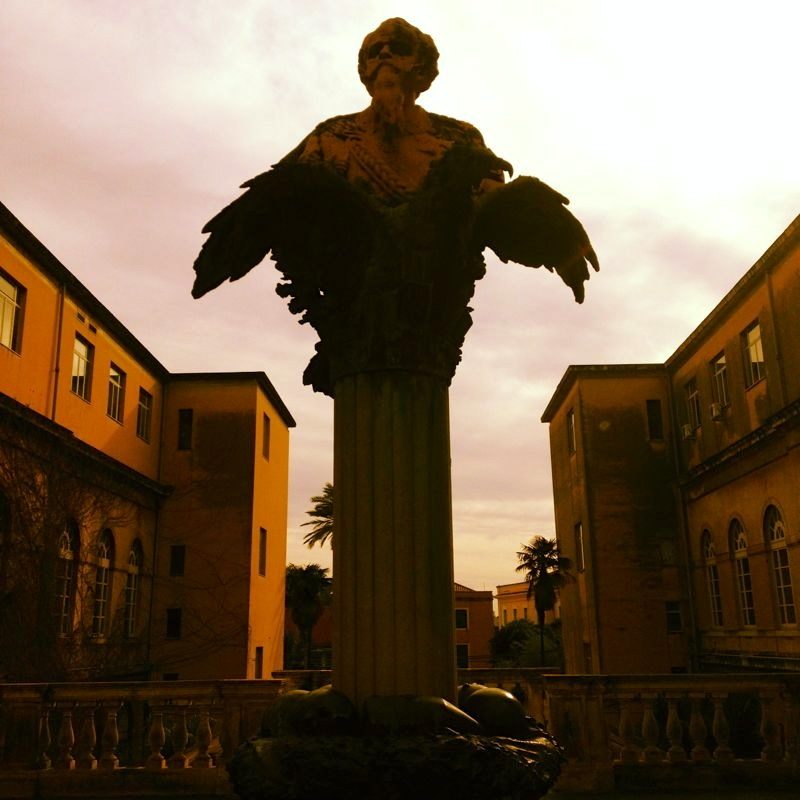 statua.JPG