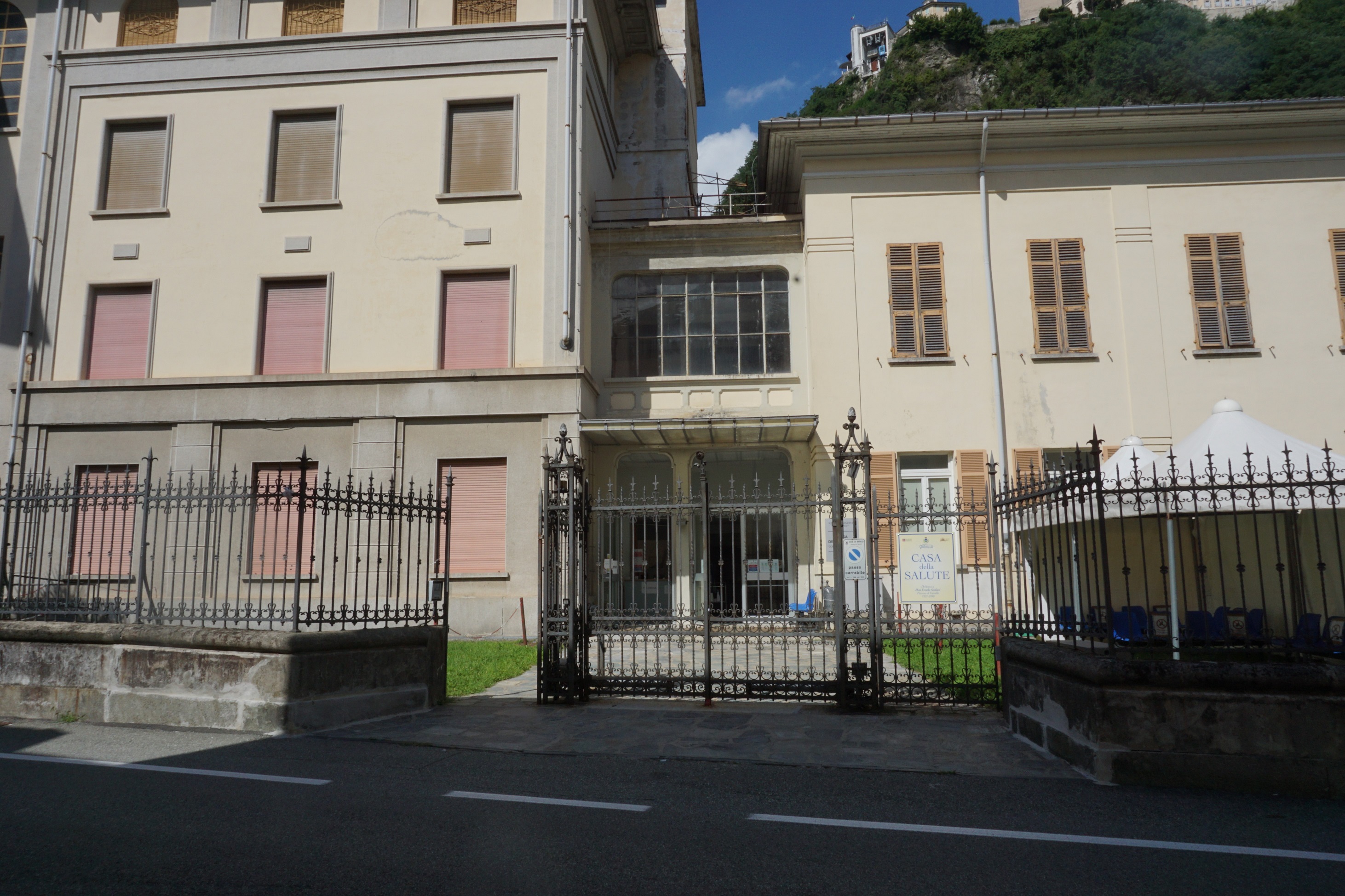 Ospedale_Santissima_Trinità_Varallo_Sesia_3.jpg