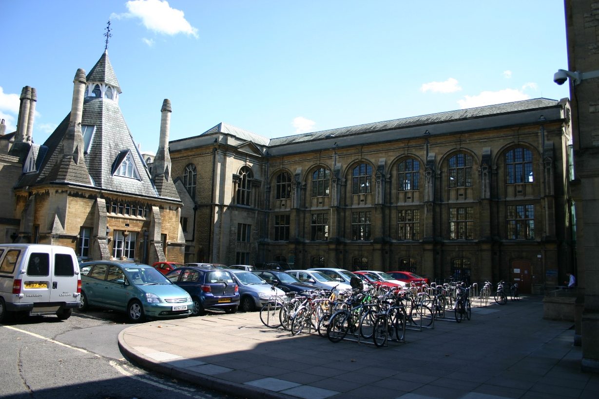 Oxford University Museum of Natural History, Oxford, UK - 03.JPG