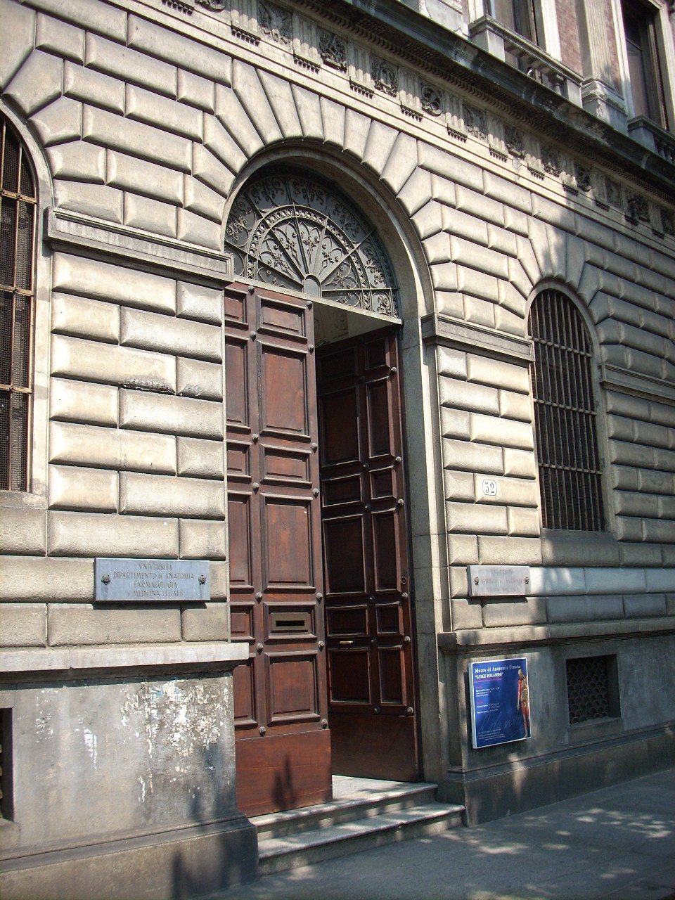 Palazzo%20degli%20Istituti%20Anatomici%2CTurin%2C%20Italy%20-%2006.JPG