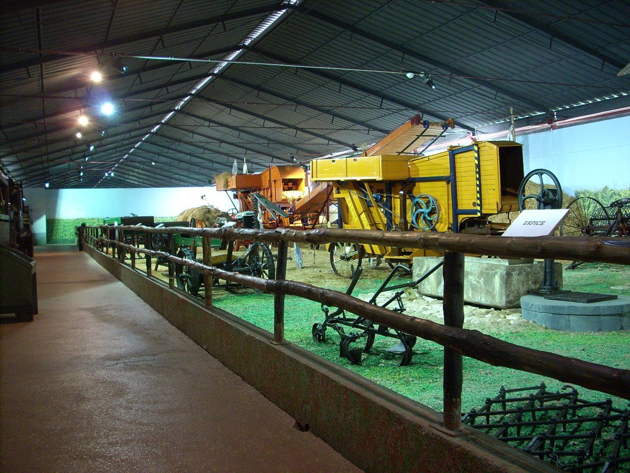 Bonifica%20Pontina%2C%20Museo%20Piana%20delle%20Orme%2C%20Latina%20-%2012.JPG