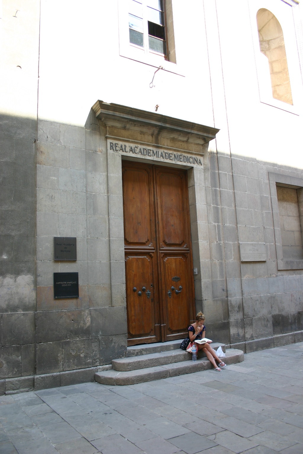 Reial Acadèmia de Medicina de Catalunya, Hospital de la Santa Creu (ancient site), Barcelona, Spain - 05.JPG
