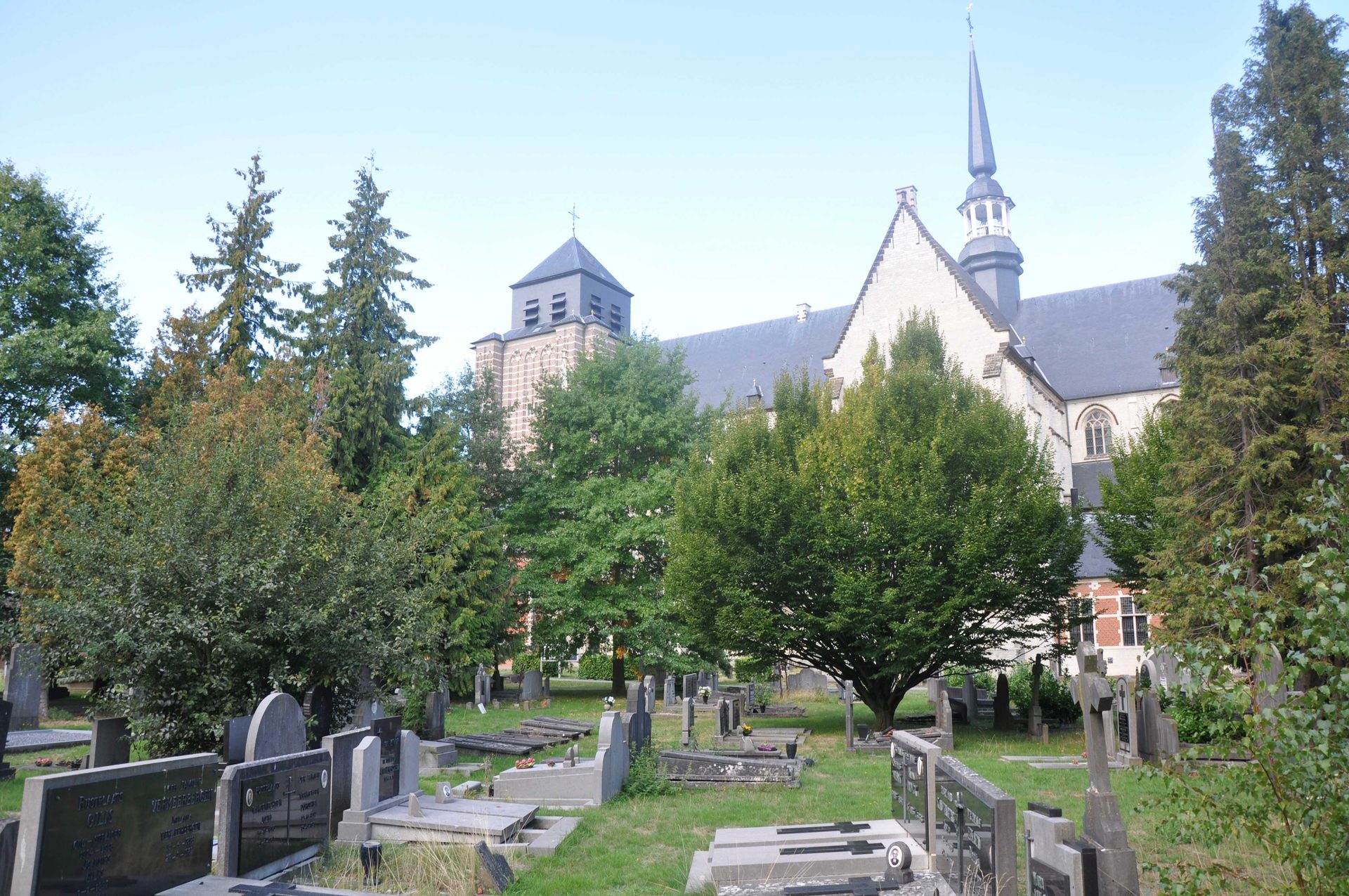 Saint Dymphna’s Church, Geel (3).JPG
